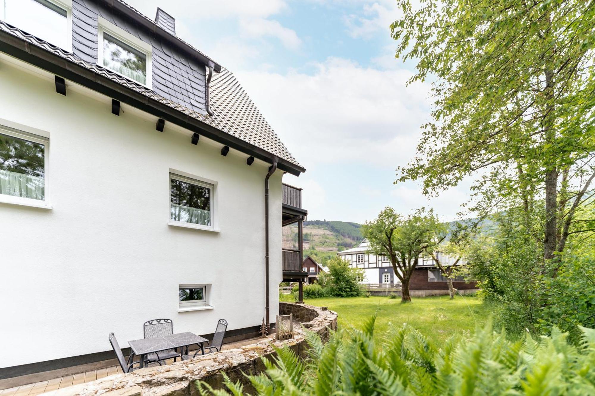 Ferienwohnung Haus An Der Lenne 레네슈타트 외부 사진